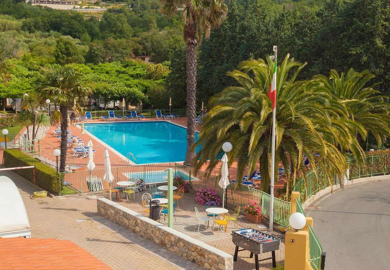 Aparthotel Residence Pian Dei Boschi Pietra Ligure
