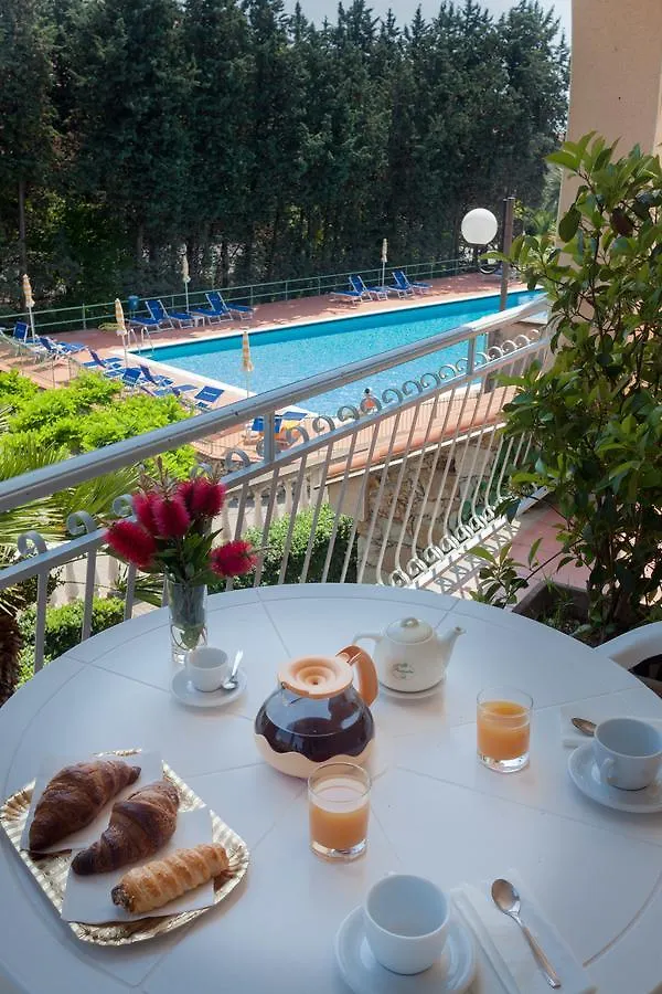 Residence Pian Dei Boschi Pietra Ligure